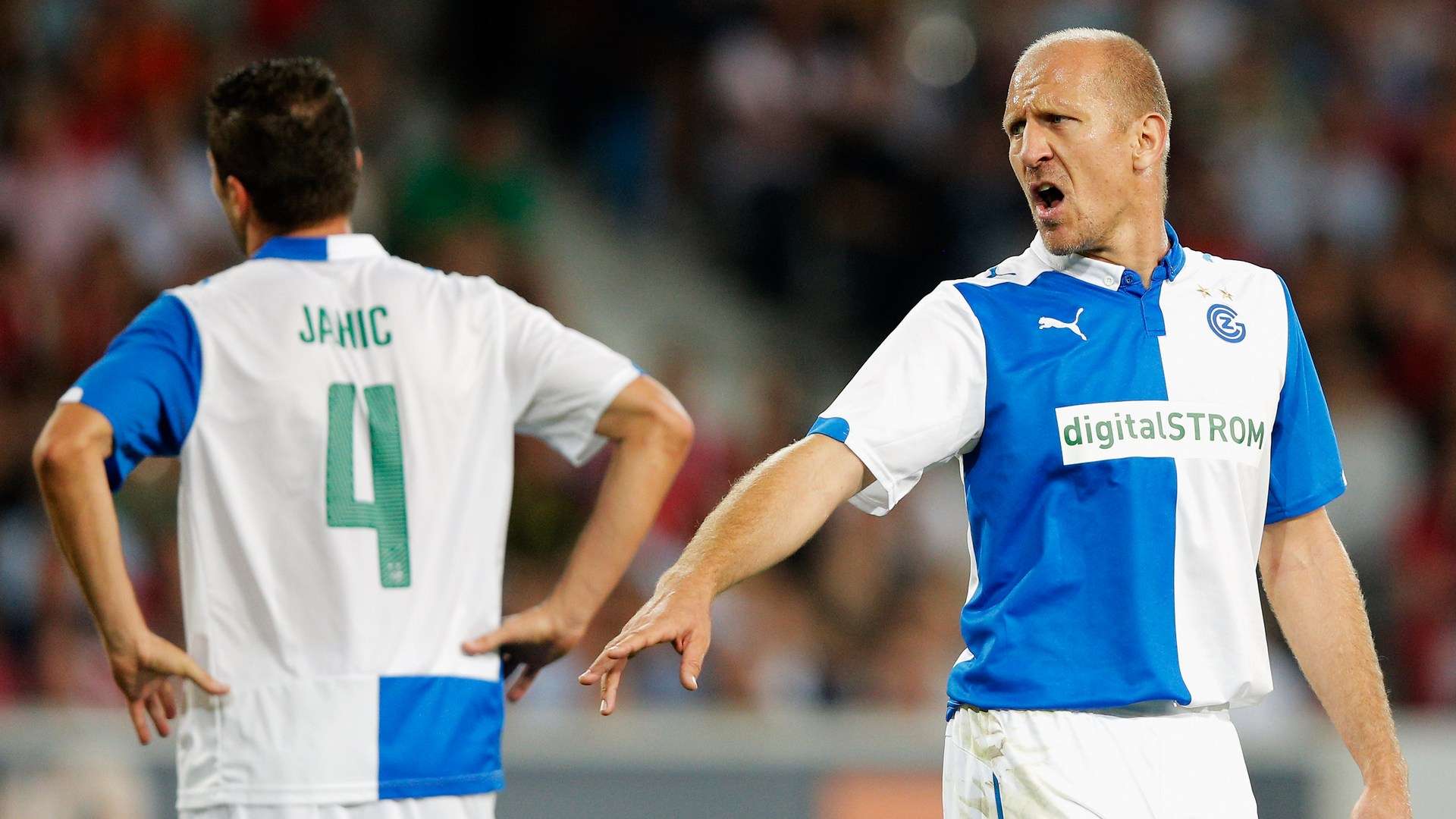 子足球中 子足球中