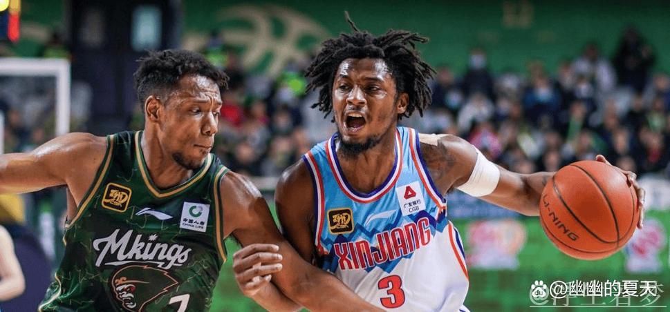 黑根斯闪电般断球反击一条龙上篮