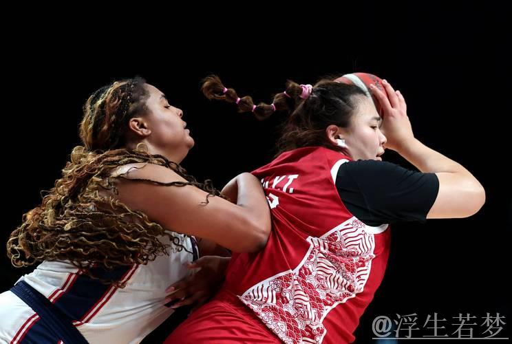 中国女篮再度夺冠 大运会高歌庆祖国